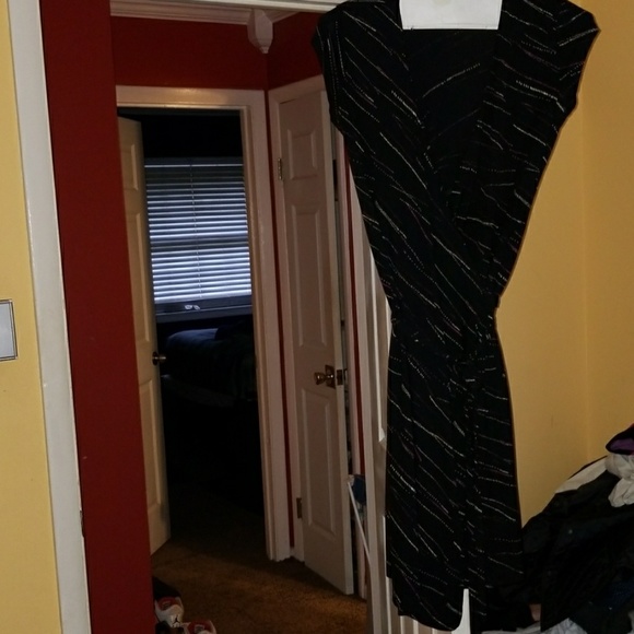 Dress - Picture 2 of 3